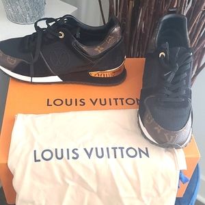 Louis Vuitin Sneakers